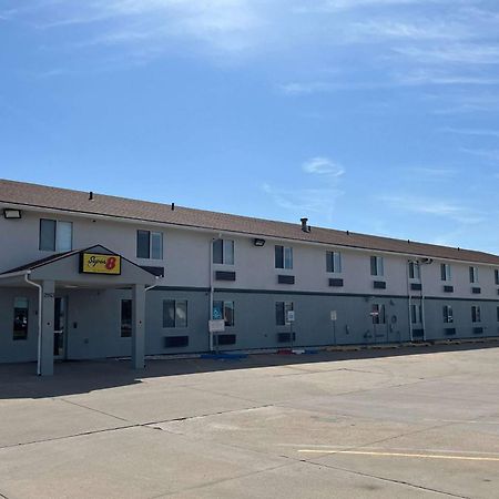 Super 8 By Wyndham Emporia Motel Kültér fotó