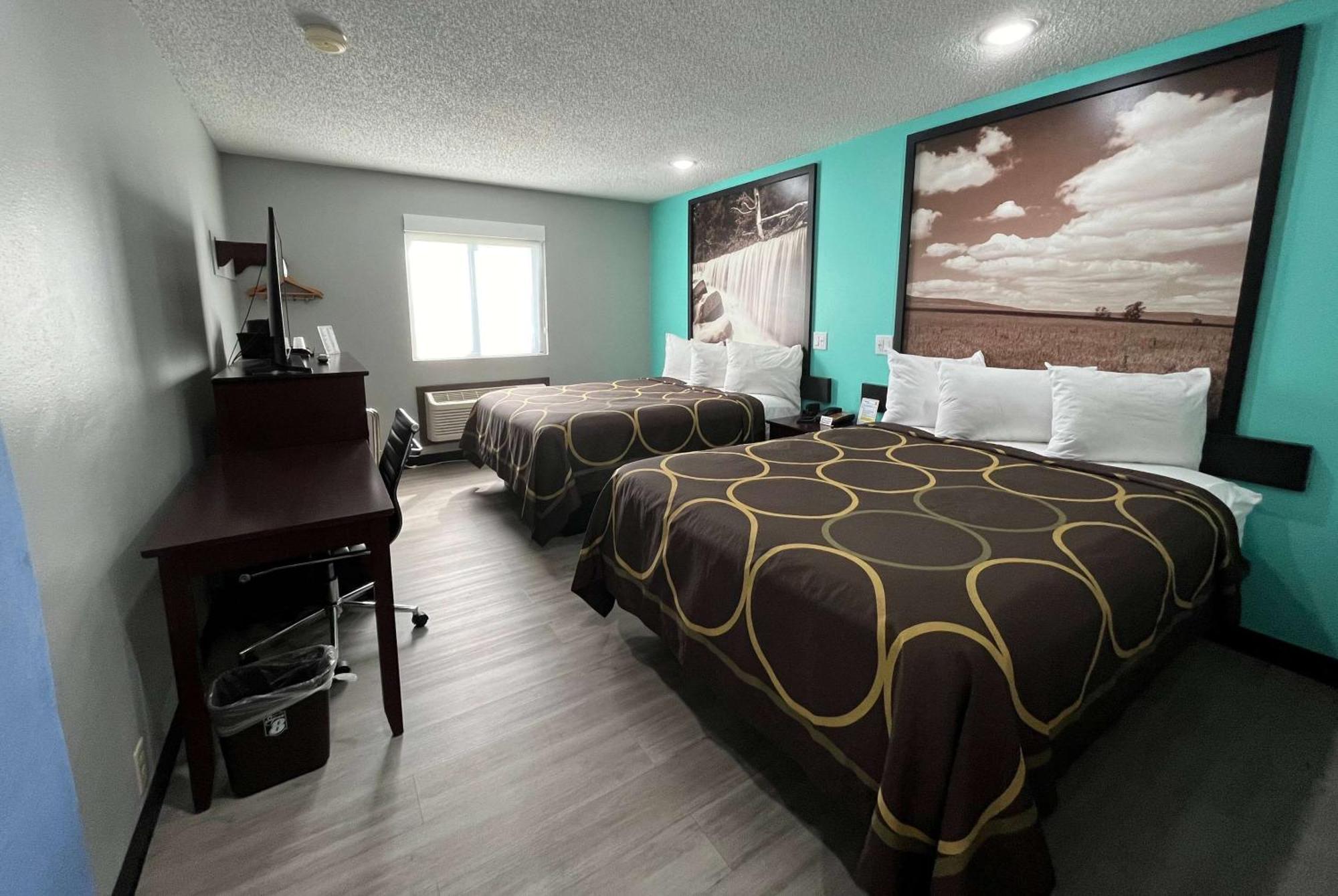 Super 8 By Wyndham Emporia Motel Kültér fotó